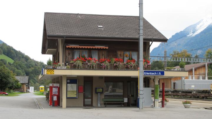 Erlenbach i.S., Bahnhof