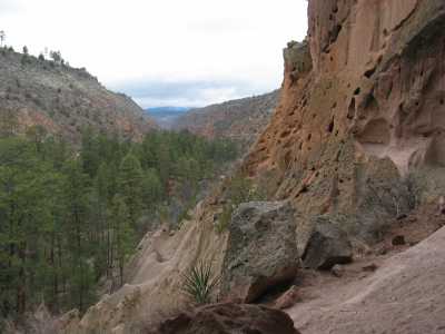 Bandelier NM, Frijole Canyon
